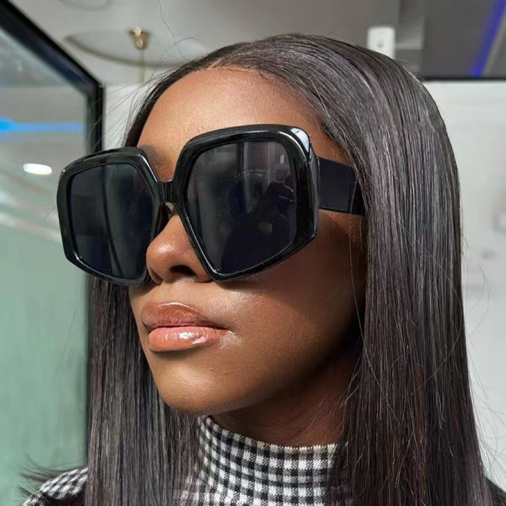 Special Shape Fashion Glasses for Women – Bold Geometric Statement Eyewear.