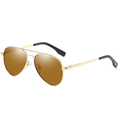 Unisex polarized sunglasses with UV400 protection in modern lightweight design